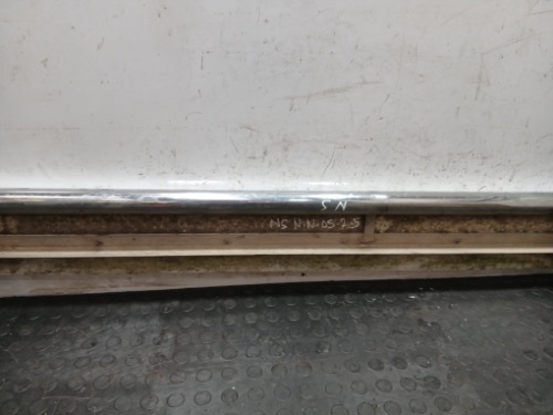 NISSAN NAVARA D22 N/S PASSENGER LEFT SIDE STEP