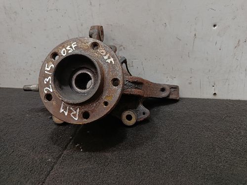 RENAULT MASTER MK3 O/S DRIVER SIDE RIGHT FRONT WHEEL HUB