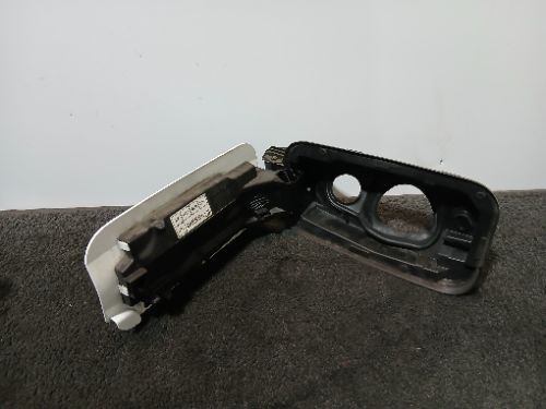 VAUXHALL COMBO K9 1.5 DIESEL FUEL FILLER FLAP