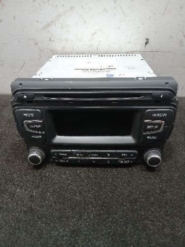 KIA CEED MK2 STEREO RADIO HEAD PLAYER UNIT