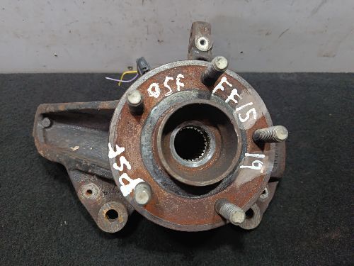 FORD FOCUS MK4 1.5 DIESEL O/S DRIVER SIDE RIGHT FRONT WHEEL HUB