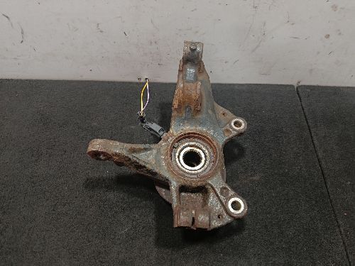 FORD FOCUS MK4 1.5 DIESEL O/S DRIVER SIDE RIGHT FRONT WHEEL HUB
